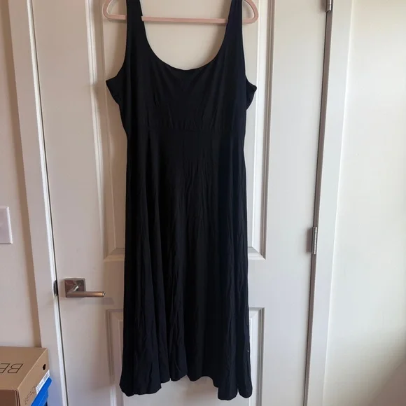 Market & Spruce Ravyn Dress - Picture 2 of 6